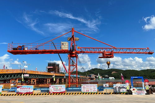 廣西路建集團(tuán)14項成果在全國公路微創(chuàng)新大賽斬獲殊榮，塔機(jī)租賃服務(wù)助力基建創(chuàng)新