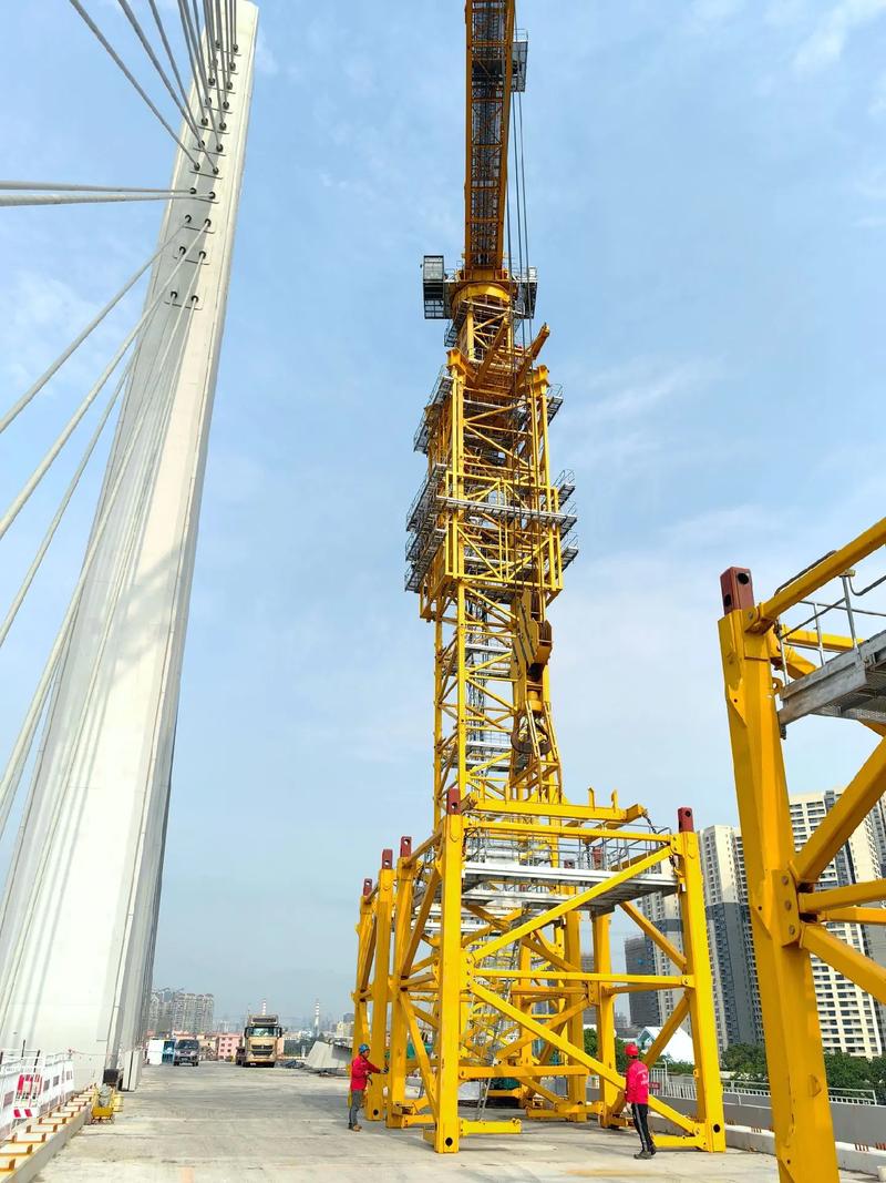 中聯重科4300塔吊出租服務 高效可靠的200噸塔機租賃解決方案